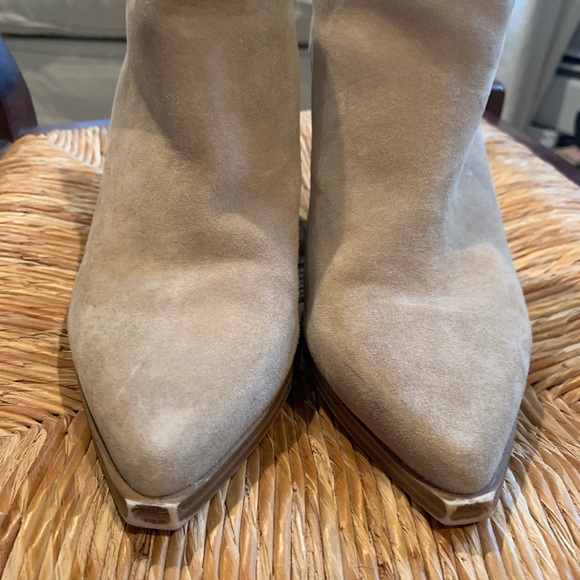 STEVE MADDEN Cedar Bootie Tan Suede - Picture 6 of 7